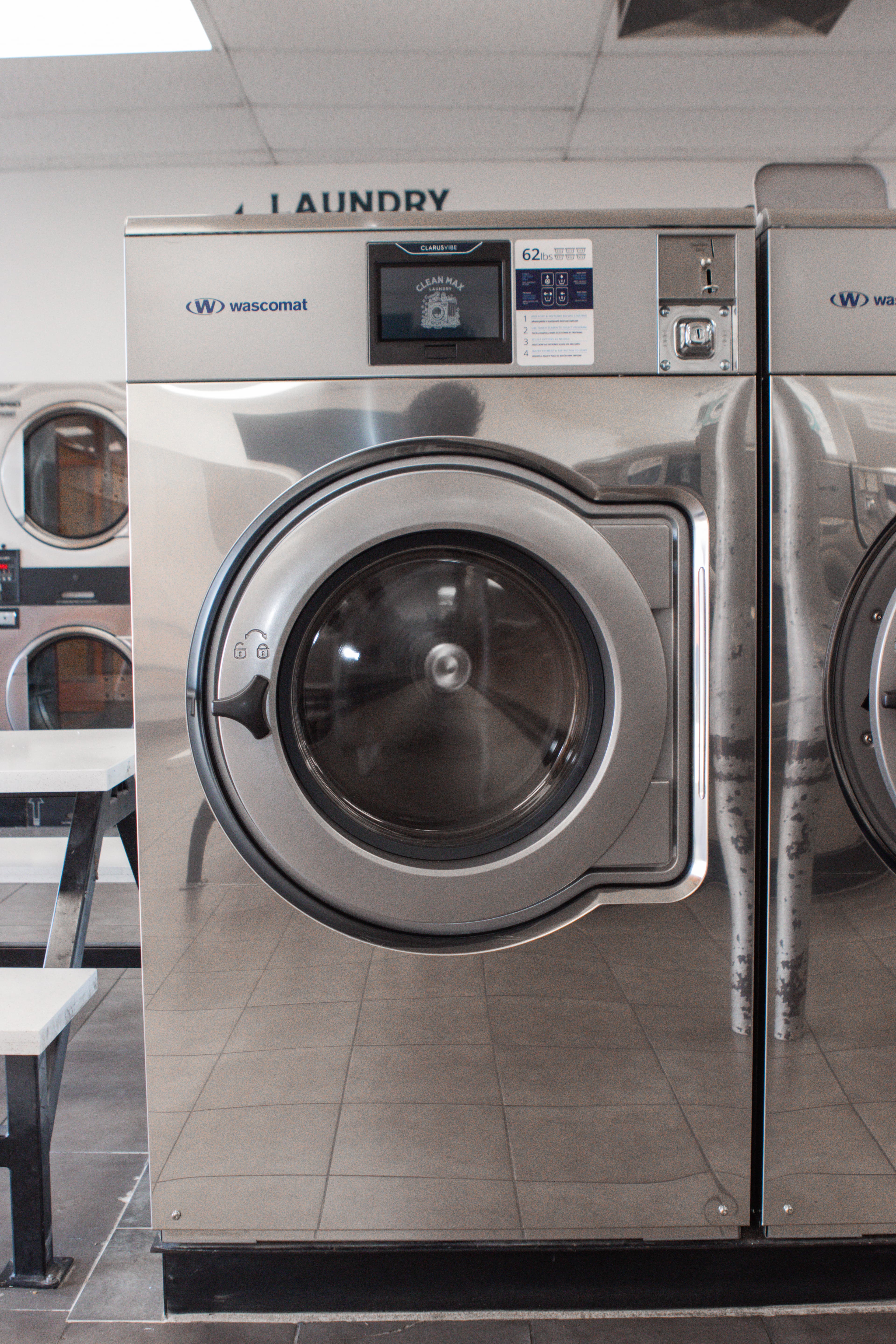 Wascomat Clarus Vibe machine up close